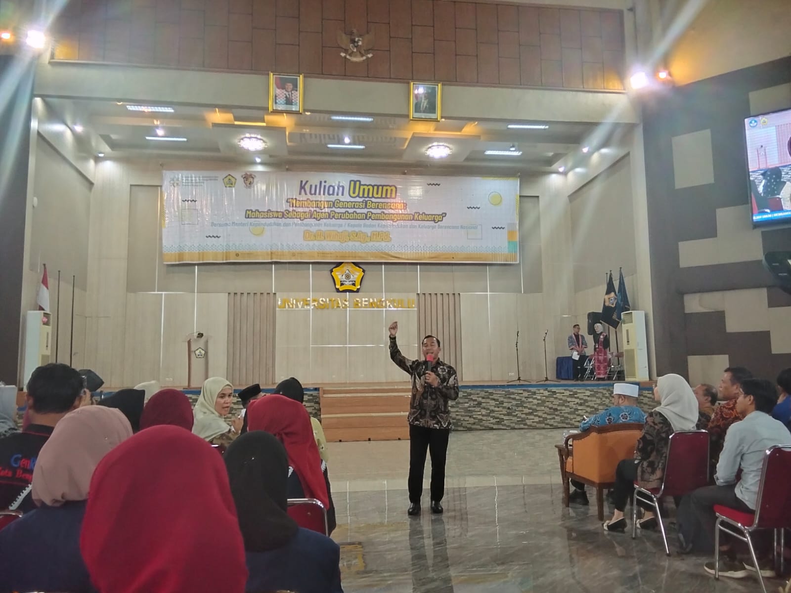 Kuliah Umum BKKBN di UNIB, Menteri Wihaji Ajak Mahasiswa Jadi Agen Perubahan Keluarga Berencana