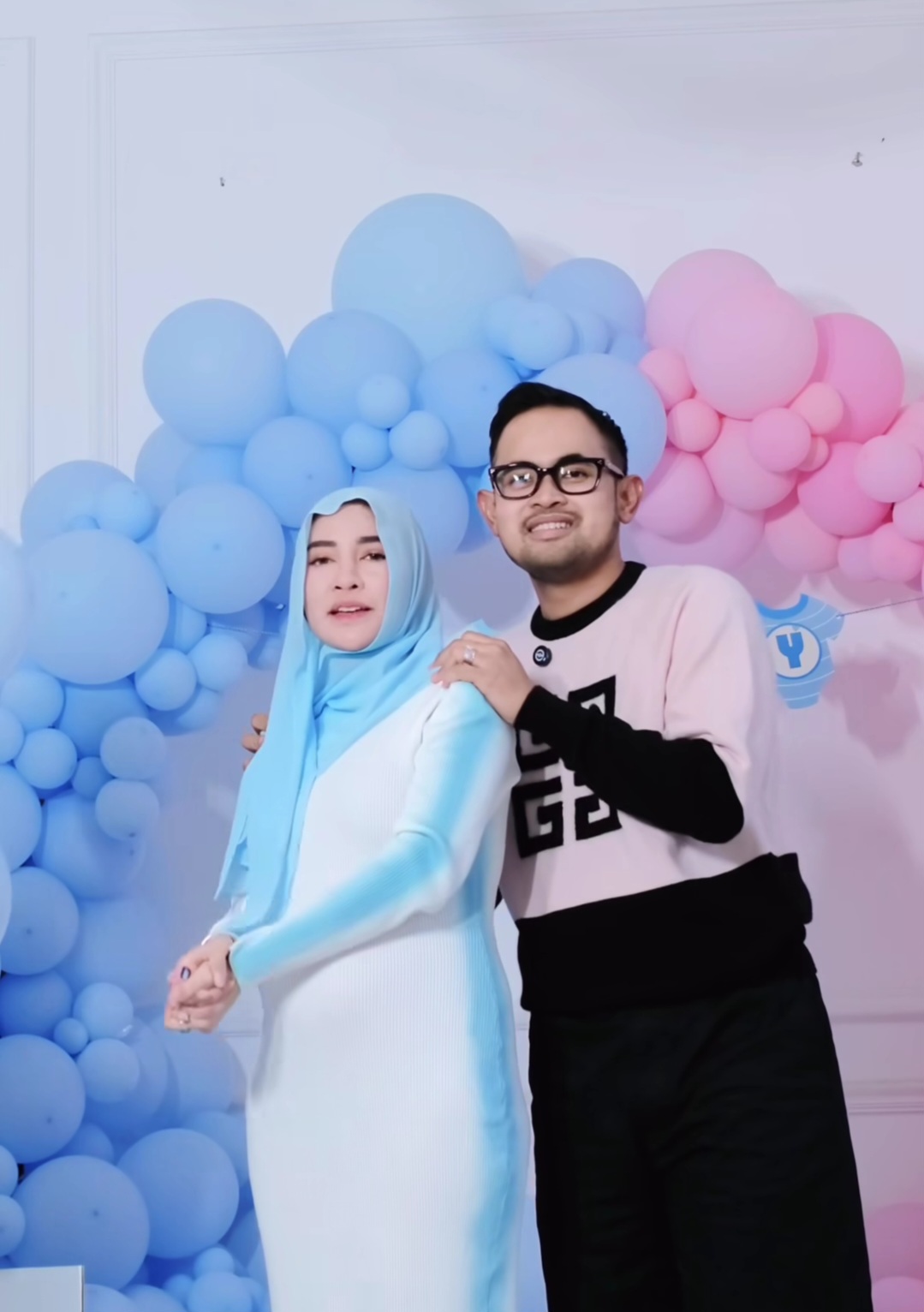 Lagi Ramai Pecah Kongsi dengan Maharani Kemala, Shandy Purnamasari Lakukan Gender Reveal