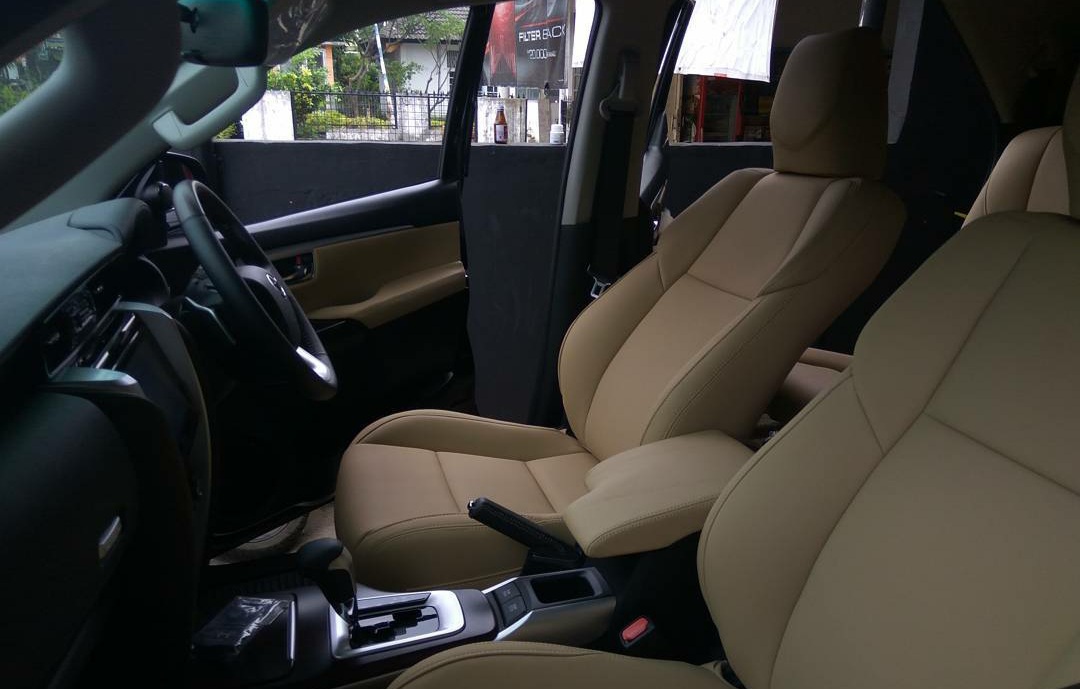 8 Tips Merawat Interior Mobil dengan Benar agar Awet