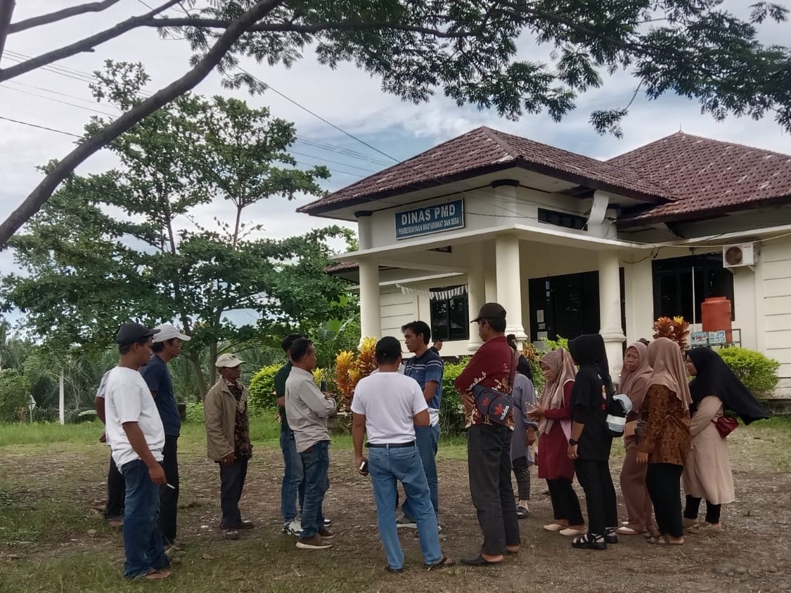 Warga Desa Kemang Manis Desak Pemkab Seluma Tindak Tegas Plt Kades Terkait Pemecatan Massal