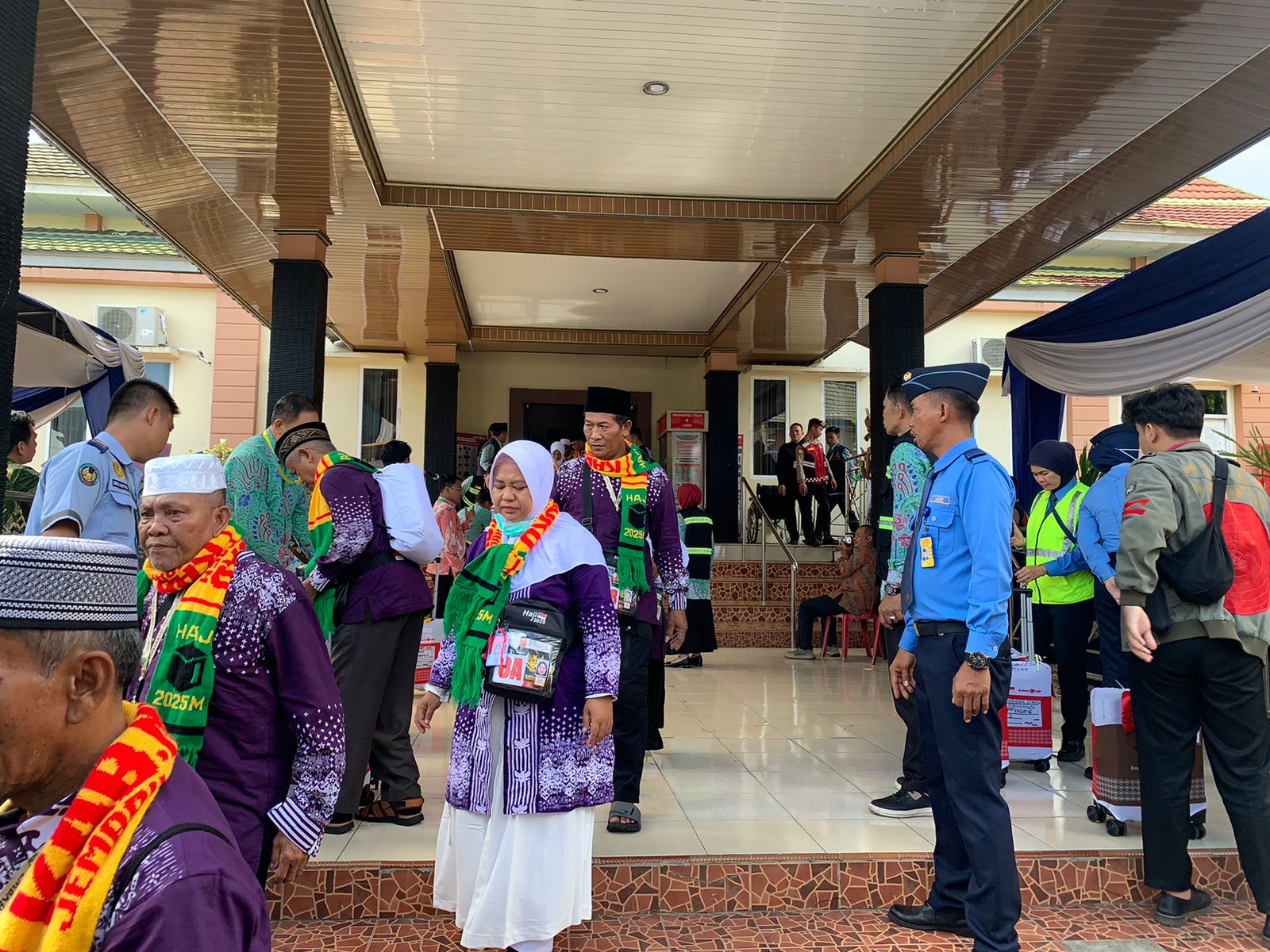Kloter Terakhir Jemaah Haji Bengkulu Diberangkatkan, 379 Jemaah Menuju Tanah Suci