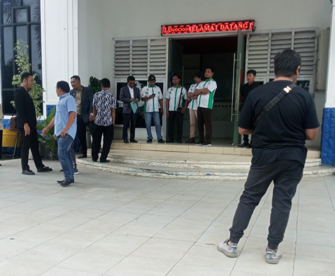Sambangi Kantor Walikota Bengkulu, Puluhan Pedagang Minta Hearing Bahas Permasalahan Pasar Panorama