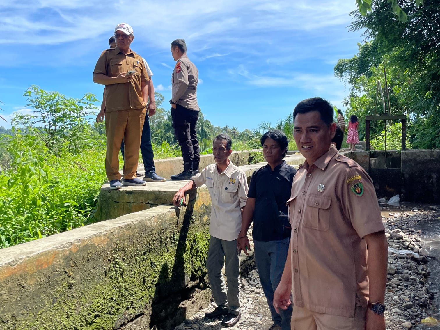 Curah Hujan Ekstrem, Irigasi Napal Cuguk di Desa Sukarami Bengkulu Selatan Roboh, Petani Merugi