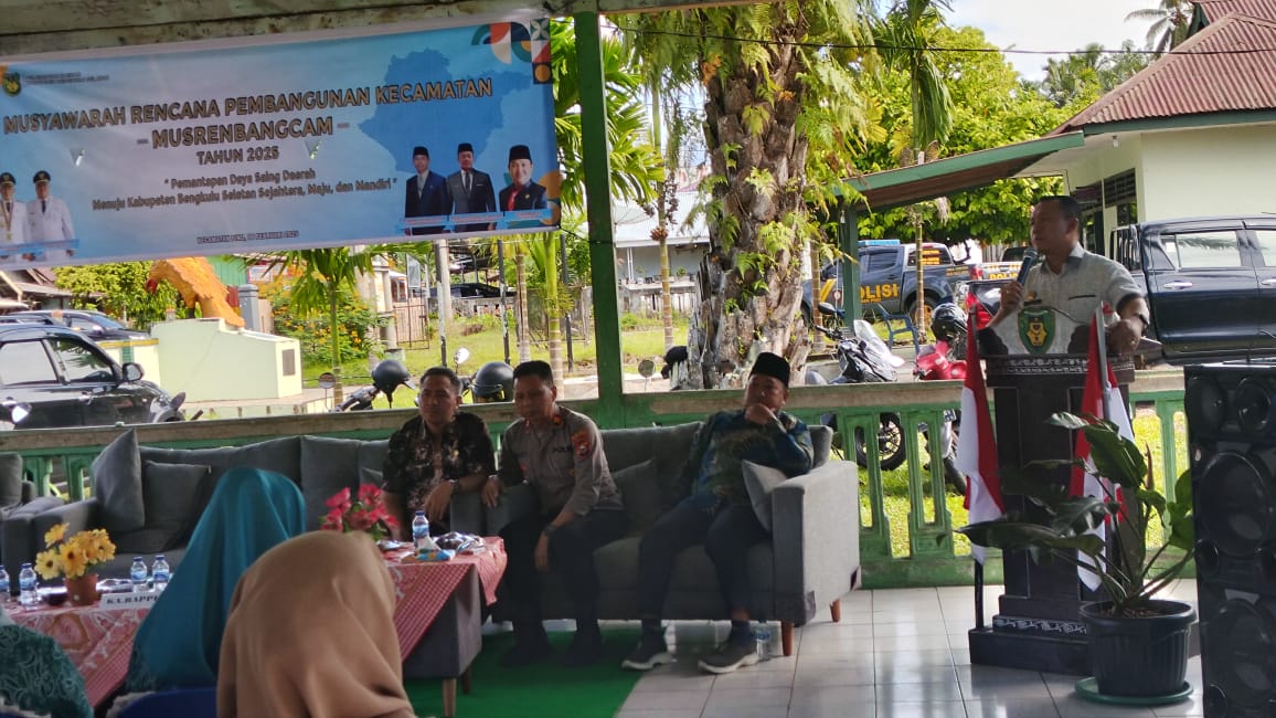 Bappeda Sebut Camat Pino Sebagai Camat Terbaik di Bengkulu Selatan Berkat Program Serbu Desa