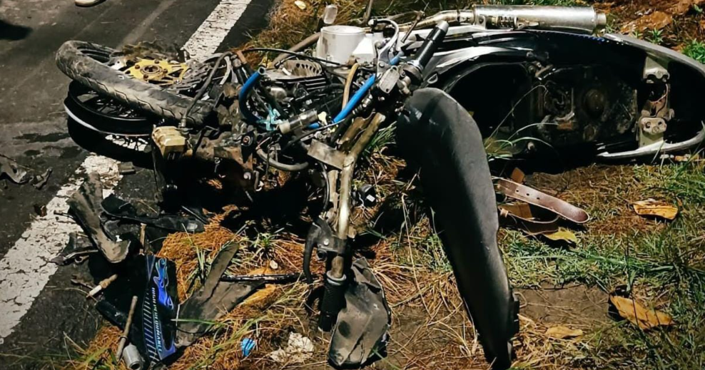 Aksi Balap Liar di Pantai Panjang Bengkulu Bikin Dua Motor Remuk, Pengendara Kabur