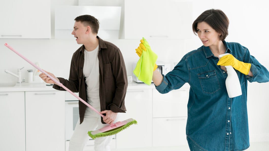 6 Manfaat Berbagi Pekerjaan Rumah Tangga dengan Suami dan Dapatkan Tipsnya