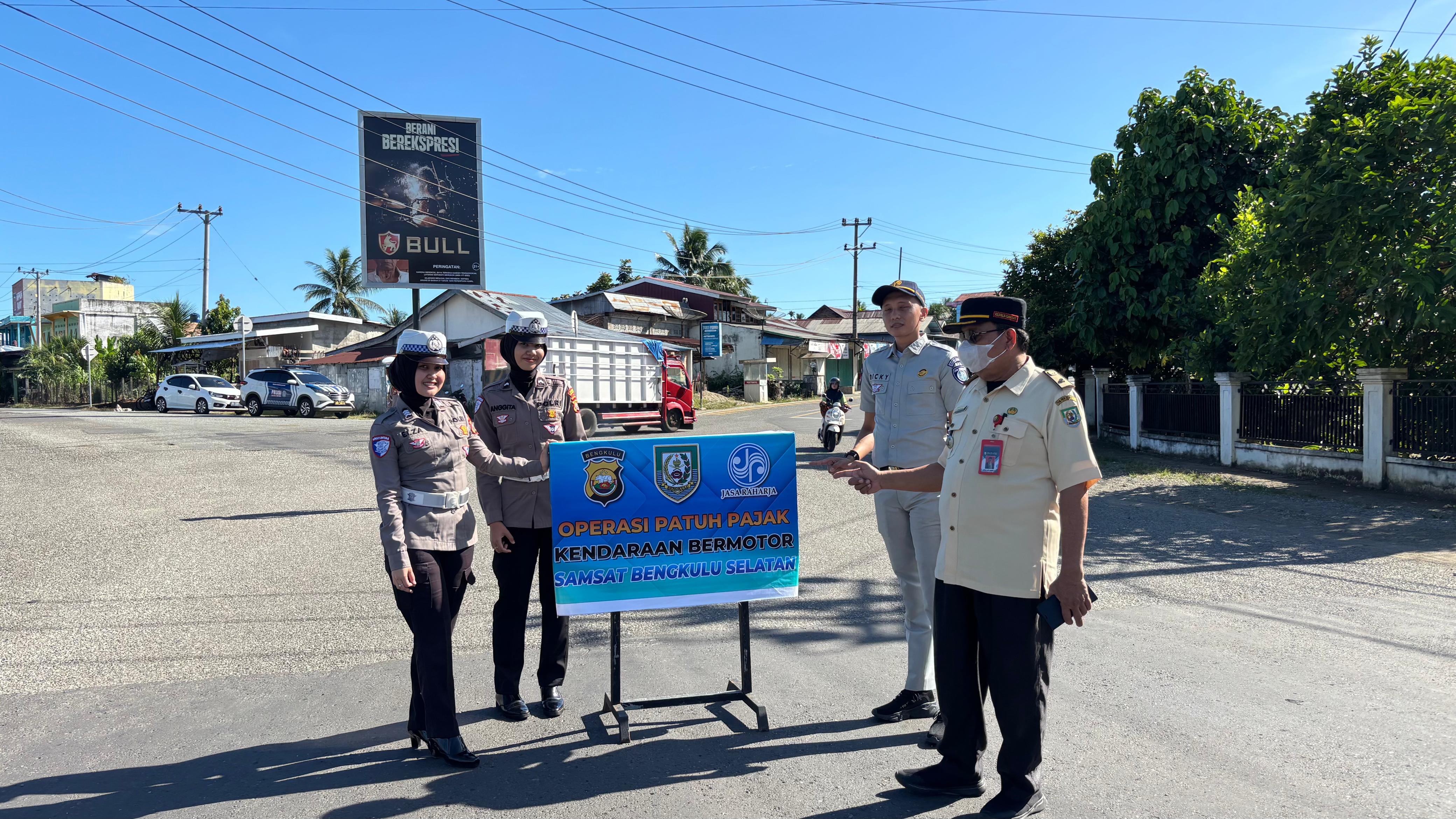 Razia Gabungan Polres Bengkulu Selatan: Tilang 7 Pelanggar, 27 Warga Bayar Pajak di Tempat