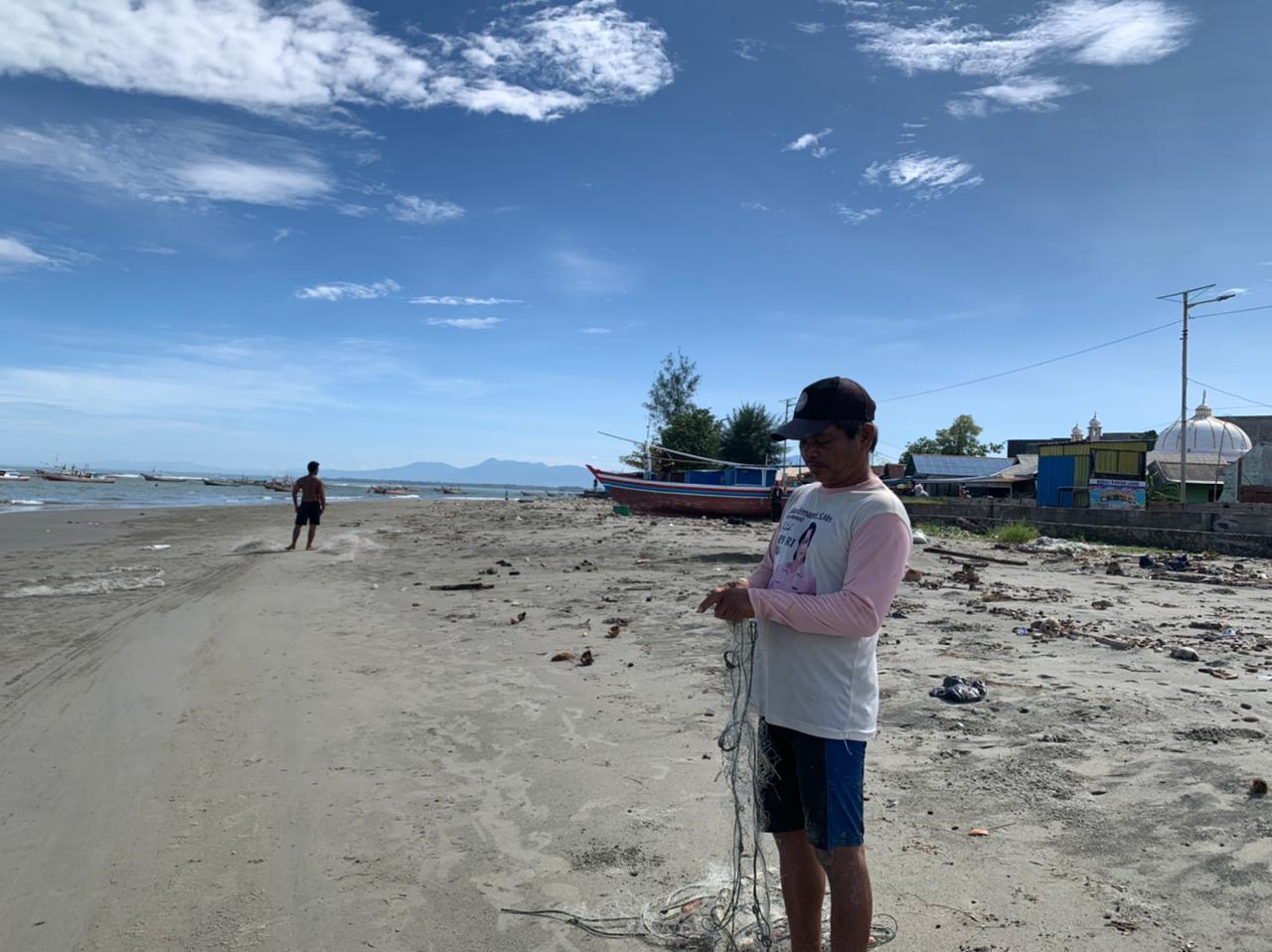 Cuaca Ekstrem Hantam Perairan Bengkulu, Nelayan Malabero Terpaksa Henti Melaut: Penghasilan Anjlok