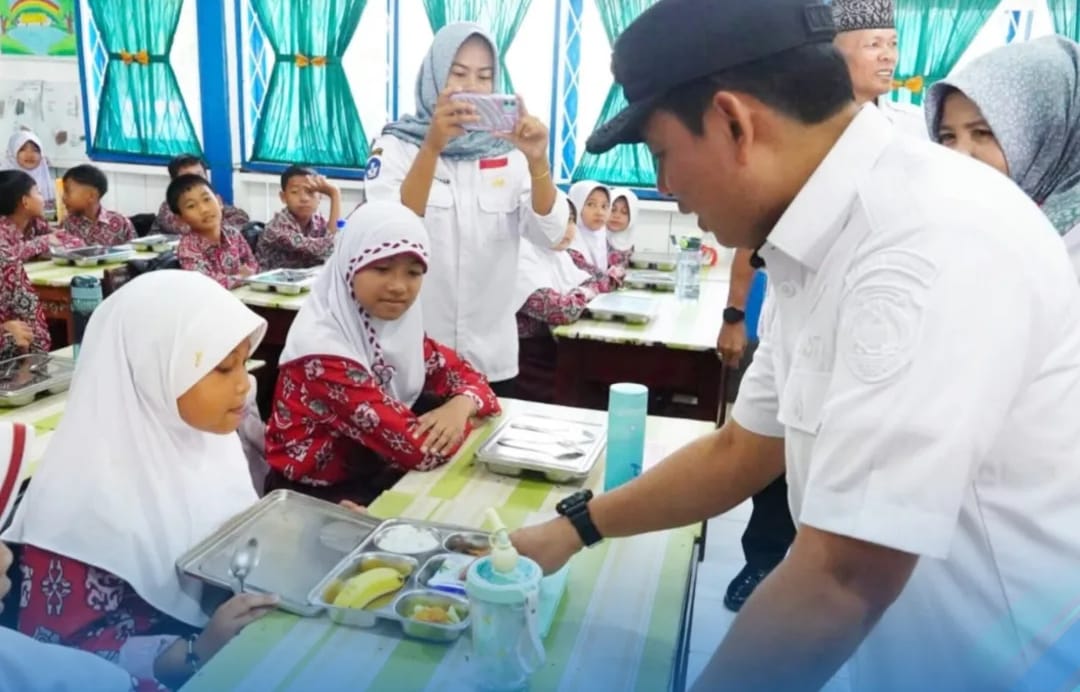 Program Makan Bergizi Gratis di Bengkulu Dorong Ekonomi Lokal, Walikota Pastikan Aman dan Sesuai SOP