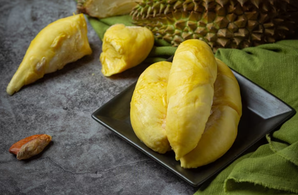 Bolehkan Ibu Menyusui Makan Durian? Simak Beberapa Tips di Bawah Ini
