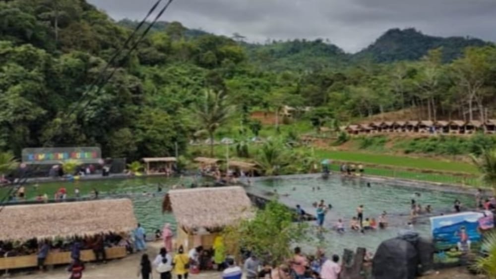 Wisata Kampung Durian: Ada Kolam Renang - Camping Ground, Rekomendasi Tempat Liburan Akhir Tahun di Benteng