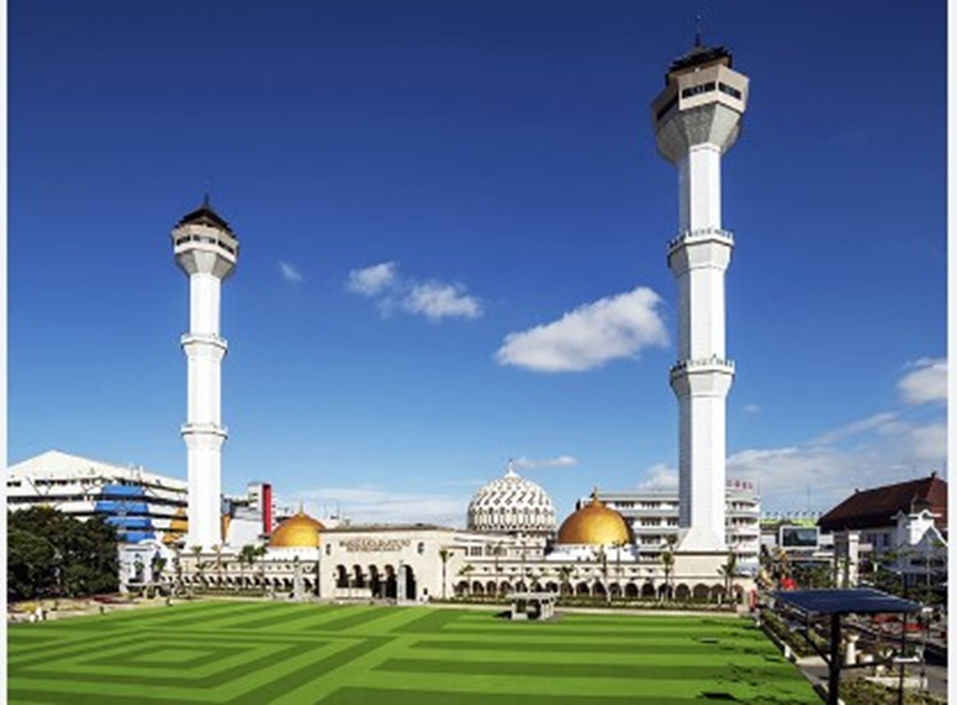 Lima Masjid Indah di Kota Bandung, Punya Sejarah Unik dan Bentuknya Juga Unik