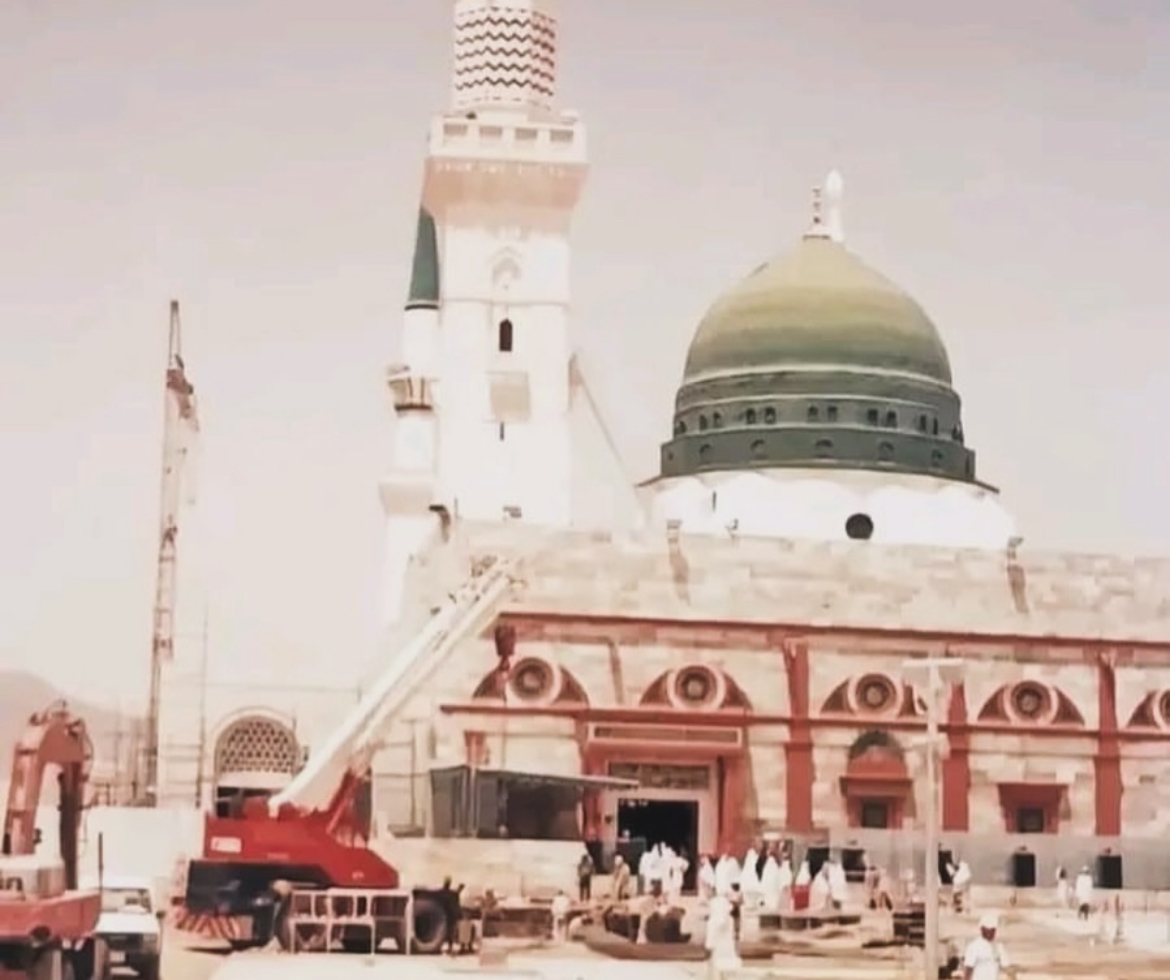 Eksplorasi 5 Masjid Tertua di Dunia dan Kisahnya yang Menakjubkan