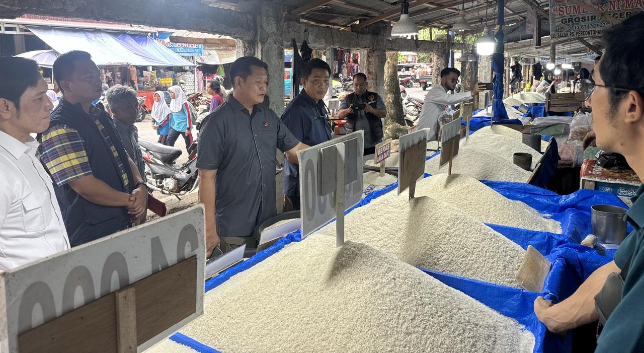 Dari Rp17 Ribu Turun ke HET, Satgas PHB Temukan Harga Beras Mulai Normal