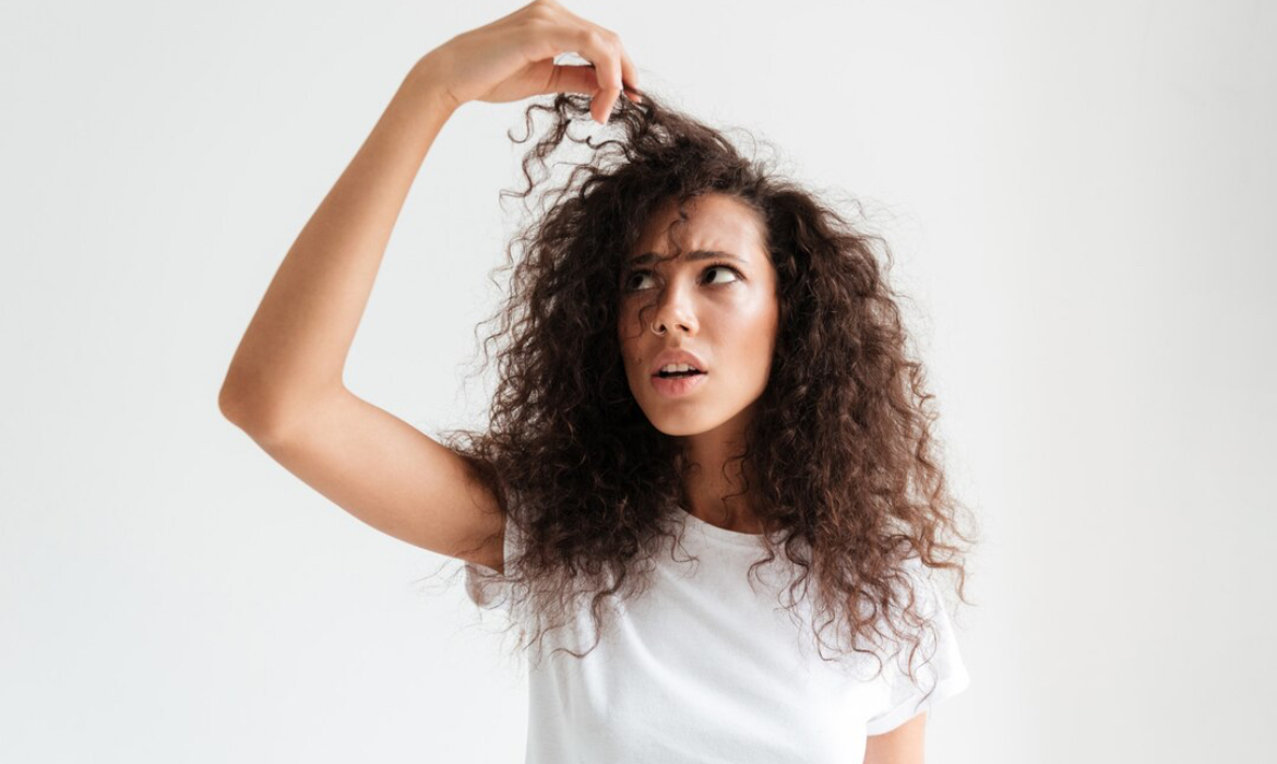 Rahasia Merawat Rambut Keriting agar Tetap Sehat dan Cantik