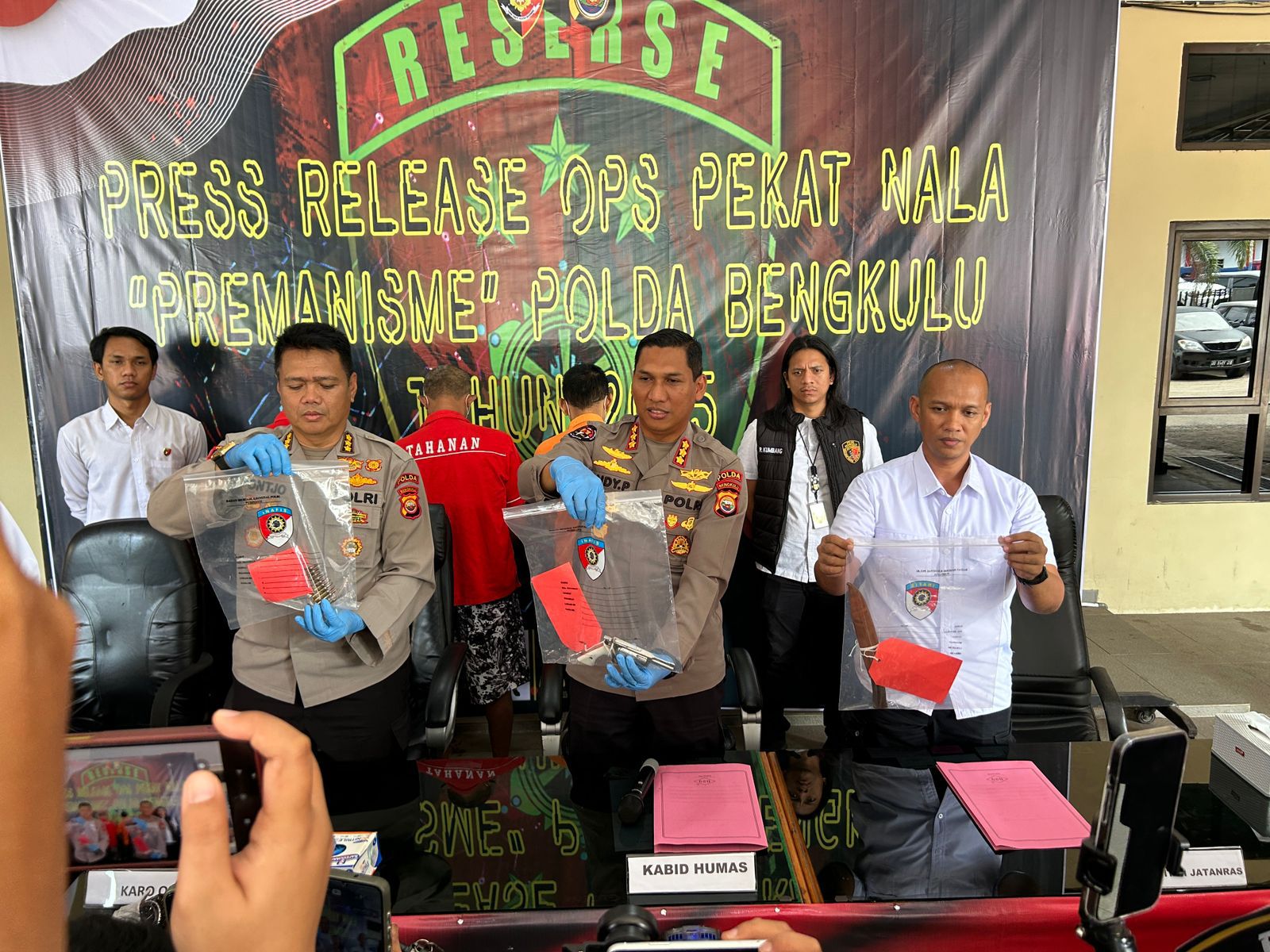 Simpan Senpi Rakitan Ilegal, Warga Bengkulu Ditangkap Saat Operasi Pekat