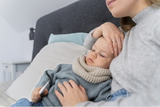 Cuaca Tak Menentu, Anak Batuk Pilek? Hindari Obat Kimia, Coba Cara Ini