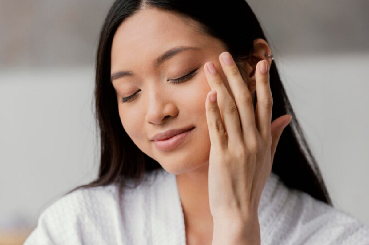 Jangan Sembarangan! Ini 5 Bahan Skincare yang Cocok untuk Kulit Berminyak