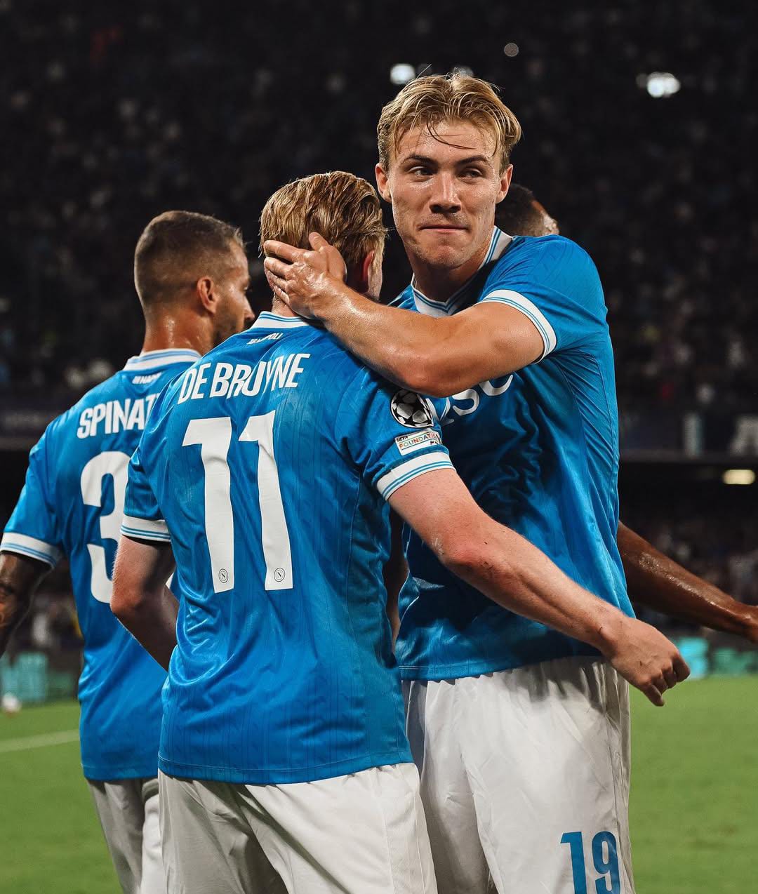 Hojlund Bersinar, Napoli Raih Kemenangan Perdana di Liga Champions