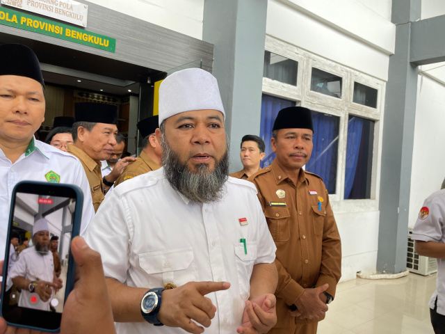 Pemprov Bengkulu Alokasikan Rp600 Miliar untuk Perbaikan Jalan dan Ambulans Gratis