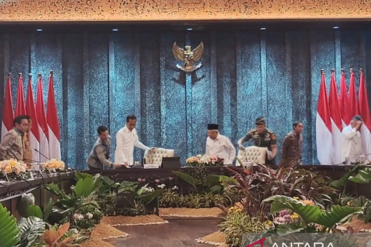 Presiden Tekankan Pentingnya Cadangan Data Berlapis kepada Gubernur