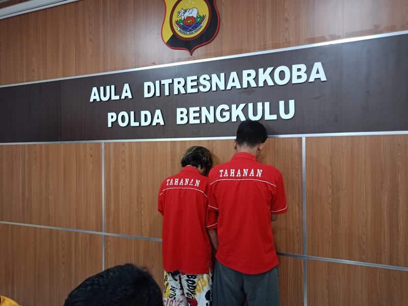 Seorang Waria dan Pemilik Kos di Bengkulu Ditangkap Polisi, Kasusnya Bikin Tepuk Jidat!