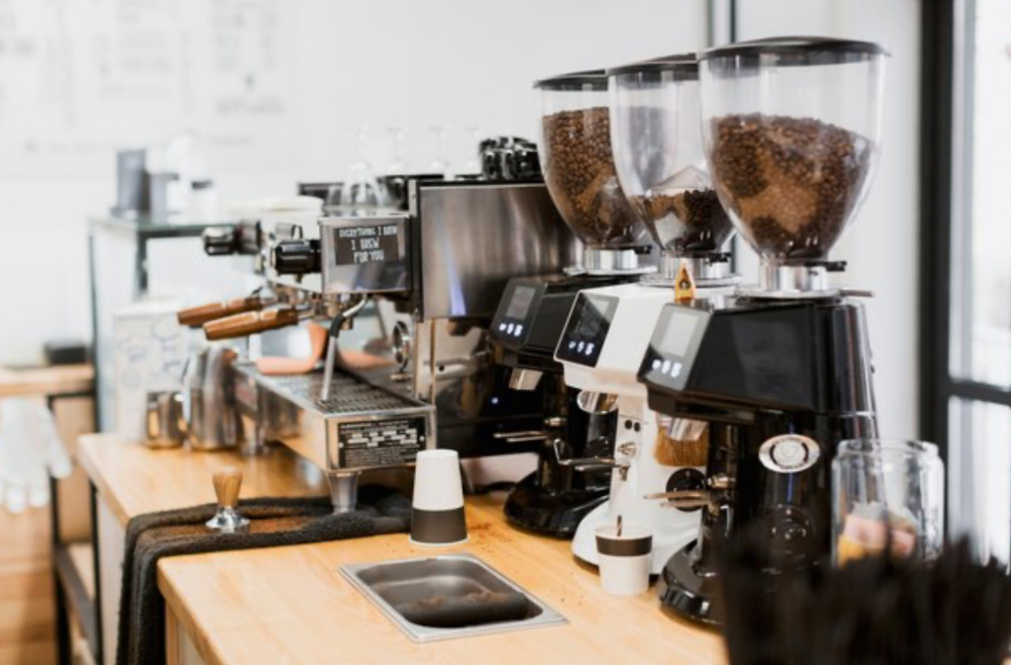 Langkah Mudah Memulai Bisnis Coffeeshop untuk Kamu yang Anak Muda
