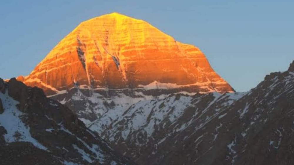 Dianggap Suci, Gunung di Himalaya Ini Belum Ada yang Bisa Mencapai Puncaknya