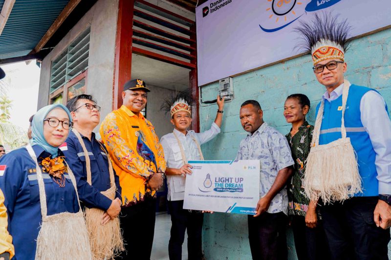 Menteri Bahlil Pacu PLTM Wabudori, Papua Jadi Contoh Pengembangan Energi Bersih Nasional