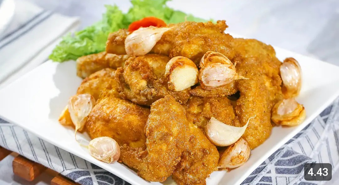 Resep Ayam Goreng Bawang Putih Ala Chef Rudy Choirudin, Meresap Sampai ke Tulang