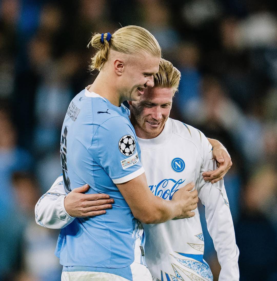 City Manfaatkan Kartu Merah Napoli, Haaland dan Doku Antar Kemenangan Perdana di Liga Champions