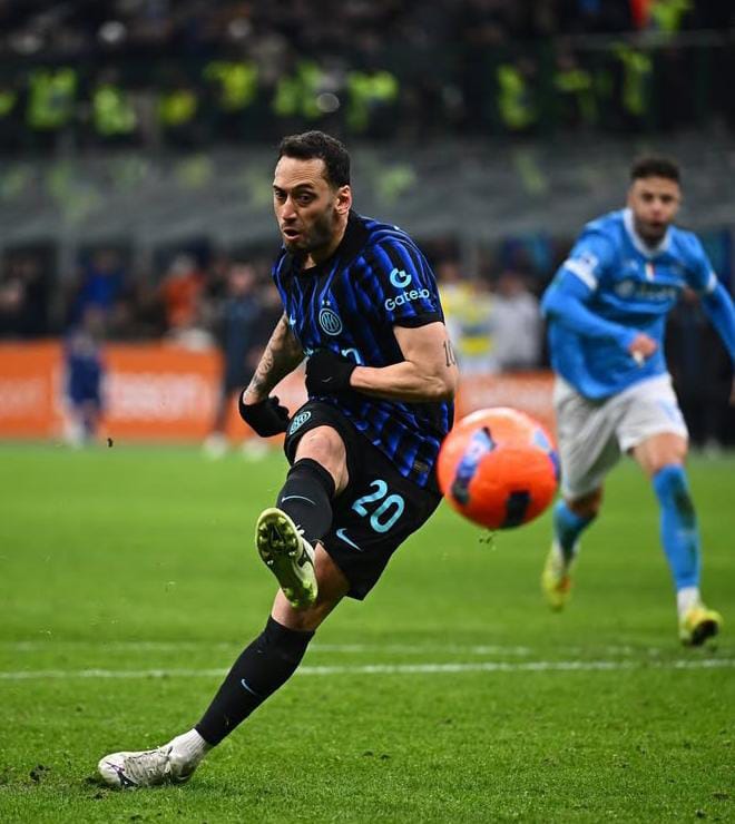 Inter Milan Ditahan Napoli 2-2, Tetap Puncaki Klasemen Serie A