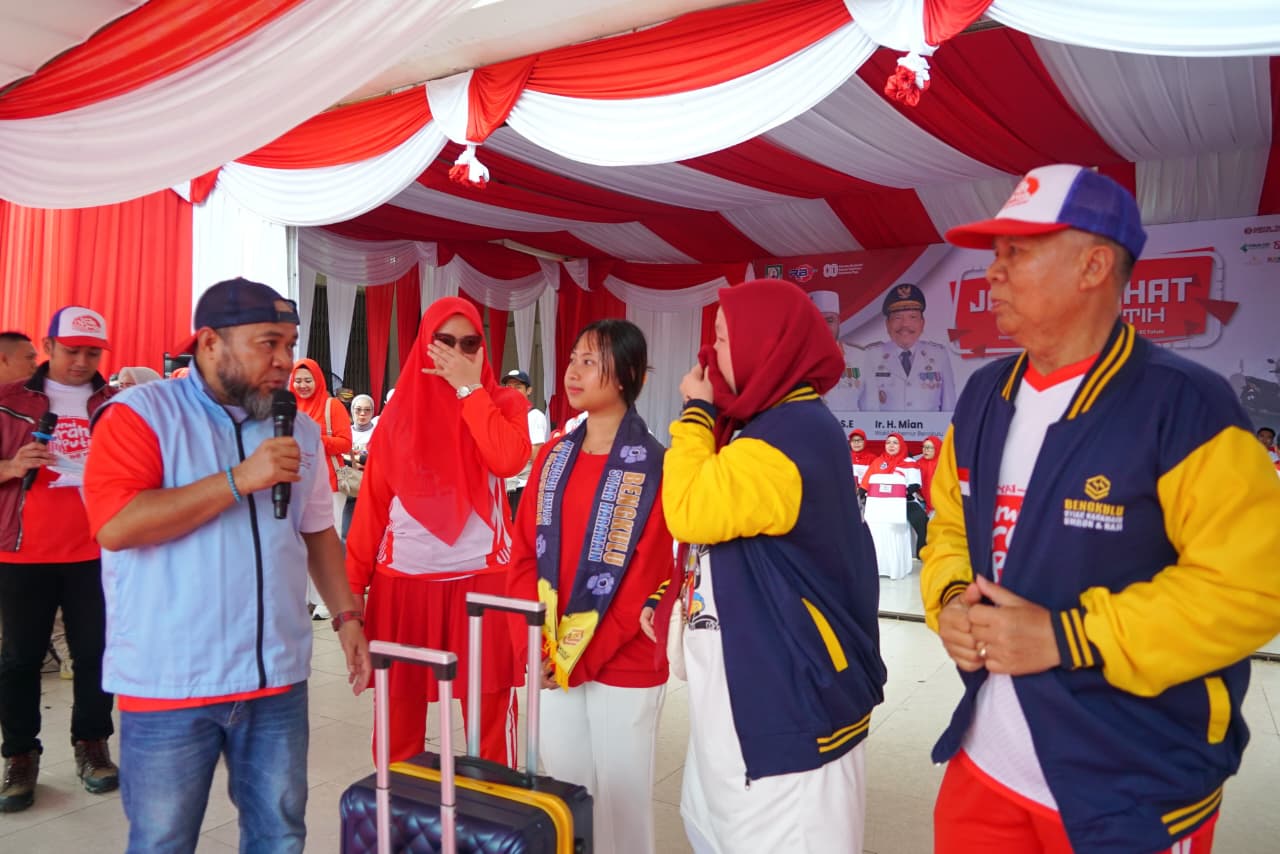 Dini Agustina, Peserta Jalan Sehat Merah Putih yang Mendapat Hadiah Umrah