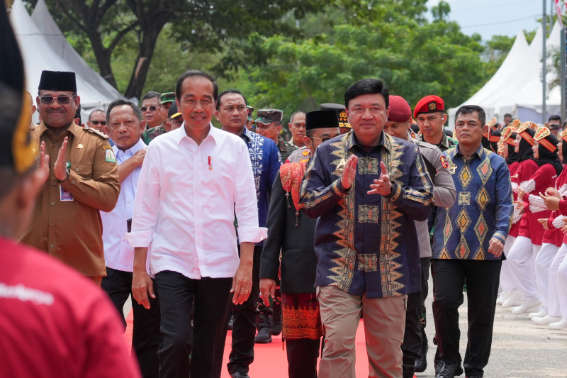 Resmikan AMANAH di ACEH Bersama KaBIN, Presiden Jokowi : Anak Muda Aceh Sangat Kreatif