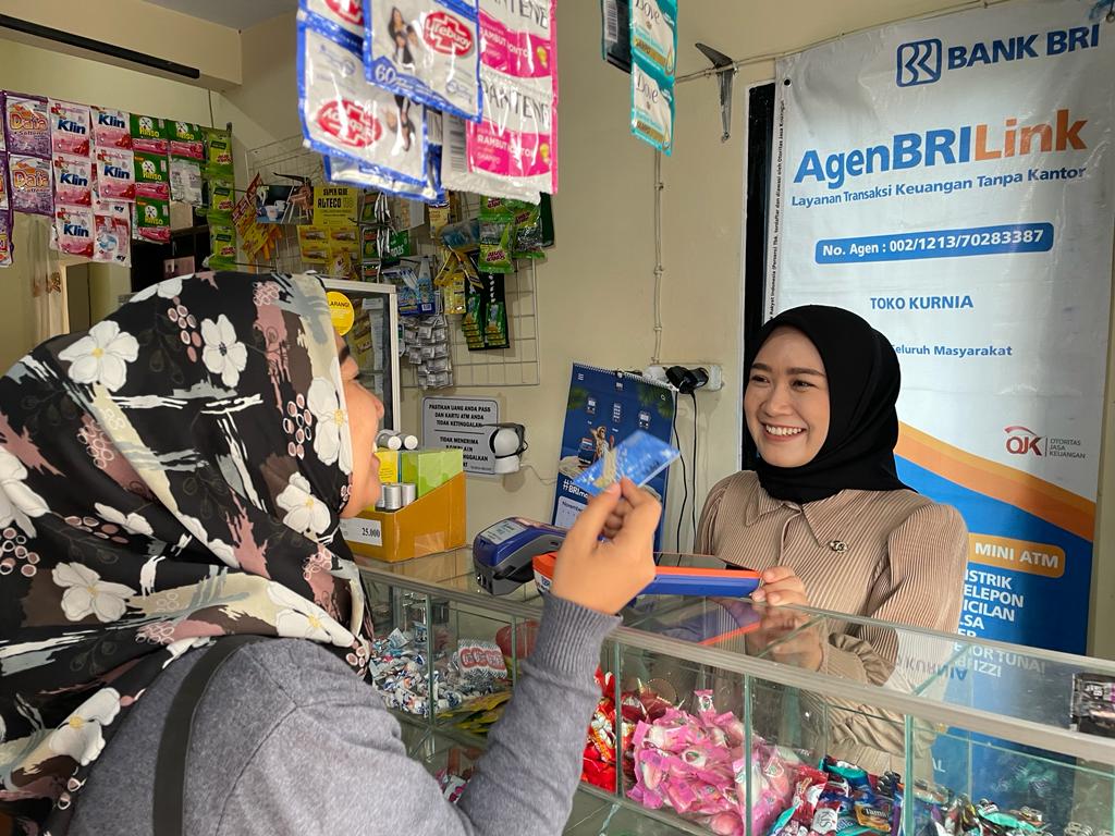 Agen Mitra UMi BRILink Ini Selamatkan Masyarakat dari Jerat Rentenir