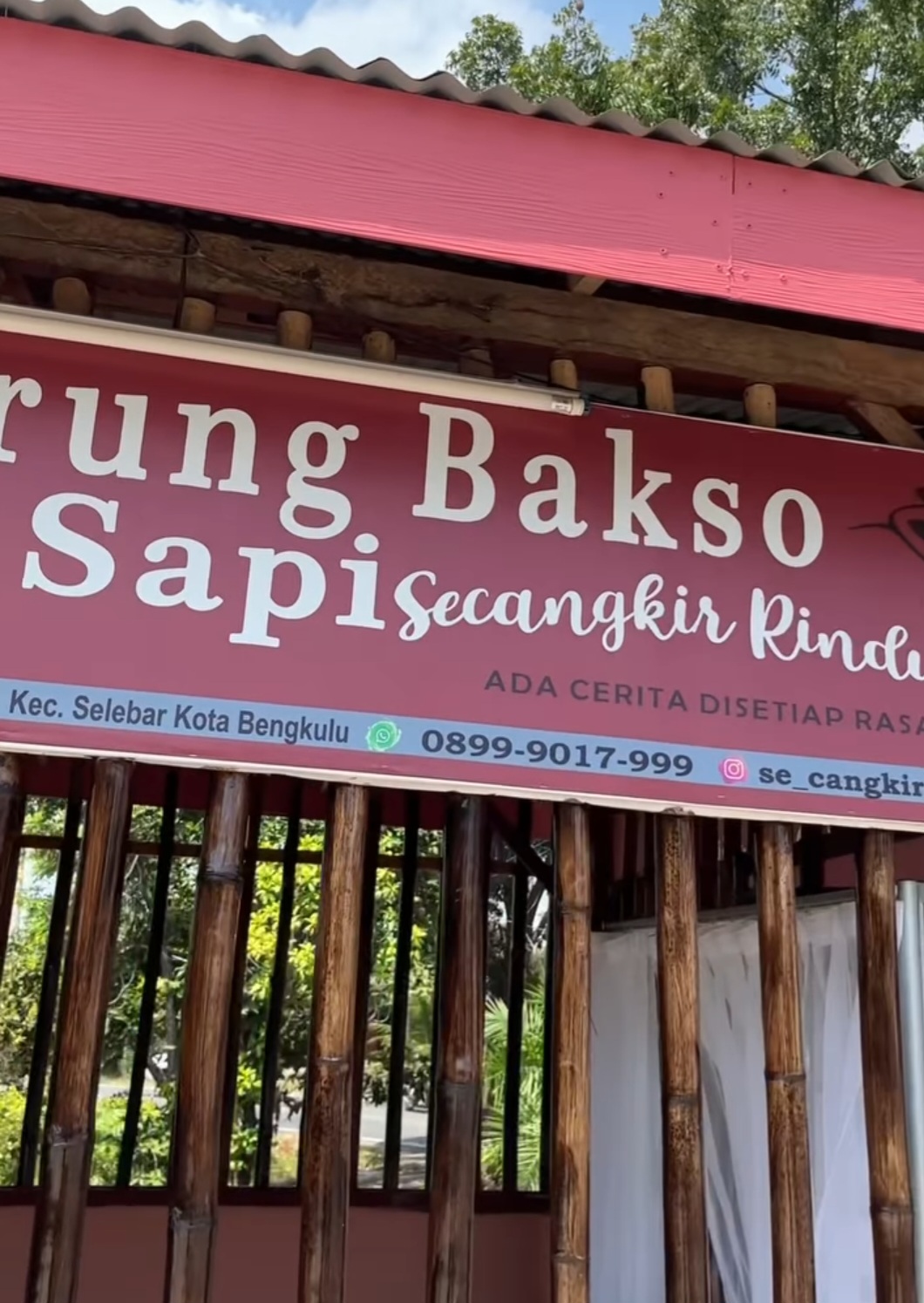 Nikmati Sensasi Bakso Telur Asin Pertama di Bengkulu, Hanya di Secangkir Rindu