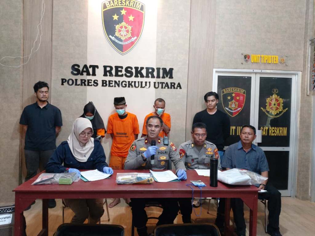 Kecanduan Judi Slot, Pria Muda di Arga Makmur Nekat Curi Uang dan HP Tetangga