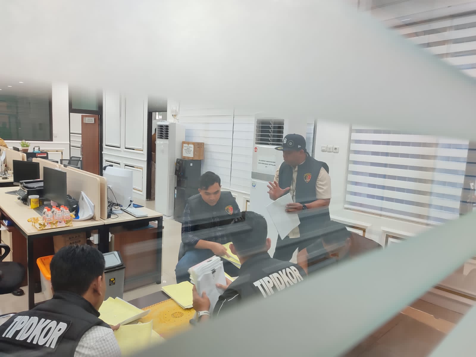 BREAKING NEWS: Polda Bengkulu Geledah Kantor BKAD dan RSKJ Soeprapto, Sejumlah Ruangan Diperiksa