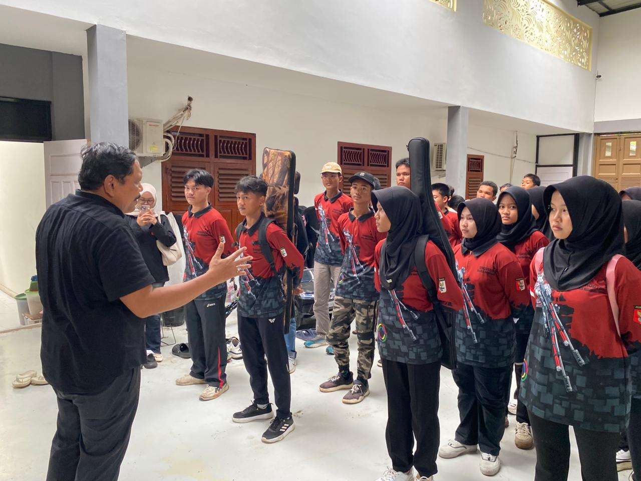 Wagub Mian Bakar Semangat Atlet Perbakin Mukomuko, Dorong Disiplin dan Fokus Latihan