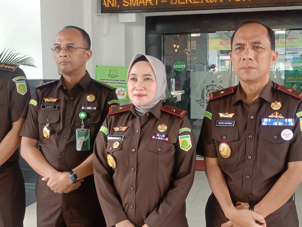 Jabat Kajati Bengkulu di Hari Pertama, Rina Virawati Pastikan Kasus yang Ditangani Kejaksaan Berlanjut