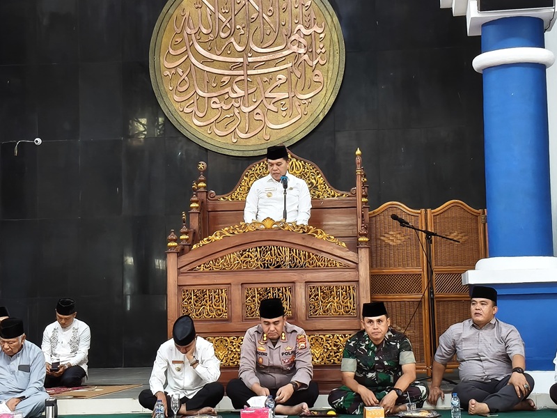 Bupati Azhari Ajak Pejabat dan Masyarakat Lebong Tauladani Sifat Nabi Muhammad SAW