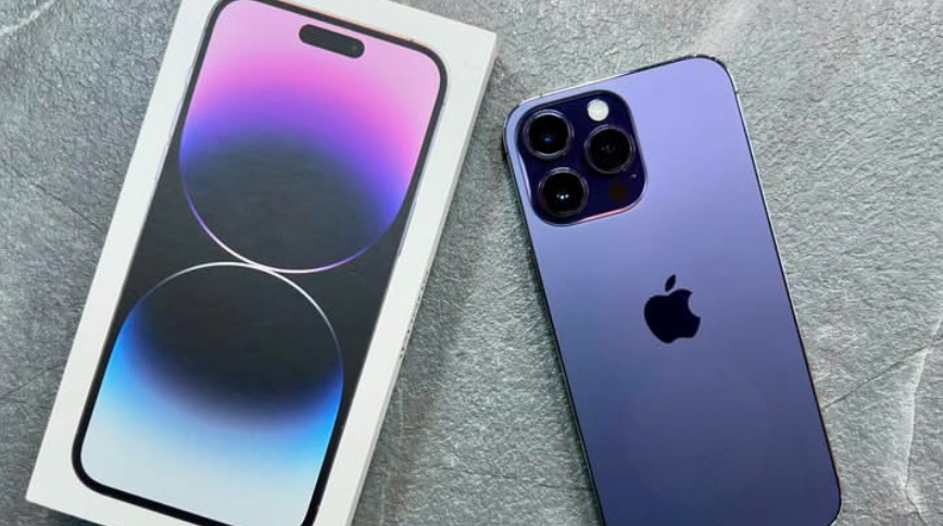 Wow! Ini 3 Rekomendasi iPhone dengan Baterai Tahan Lama untuk Kamu yang Aktif dengan Ponsel Keluar Rumah