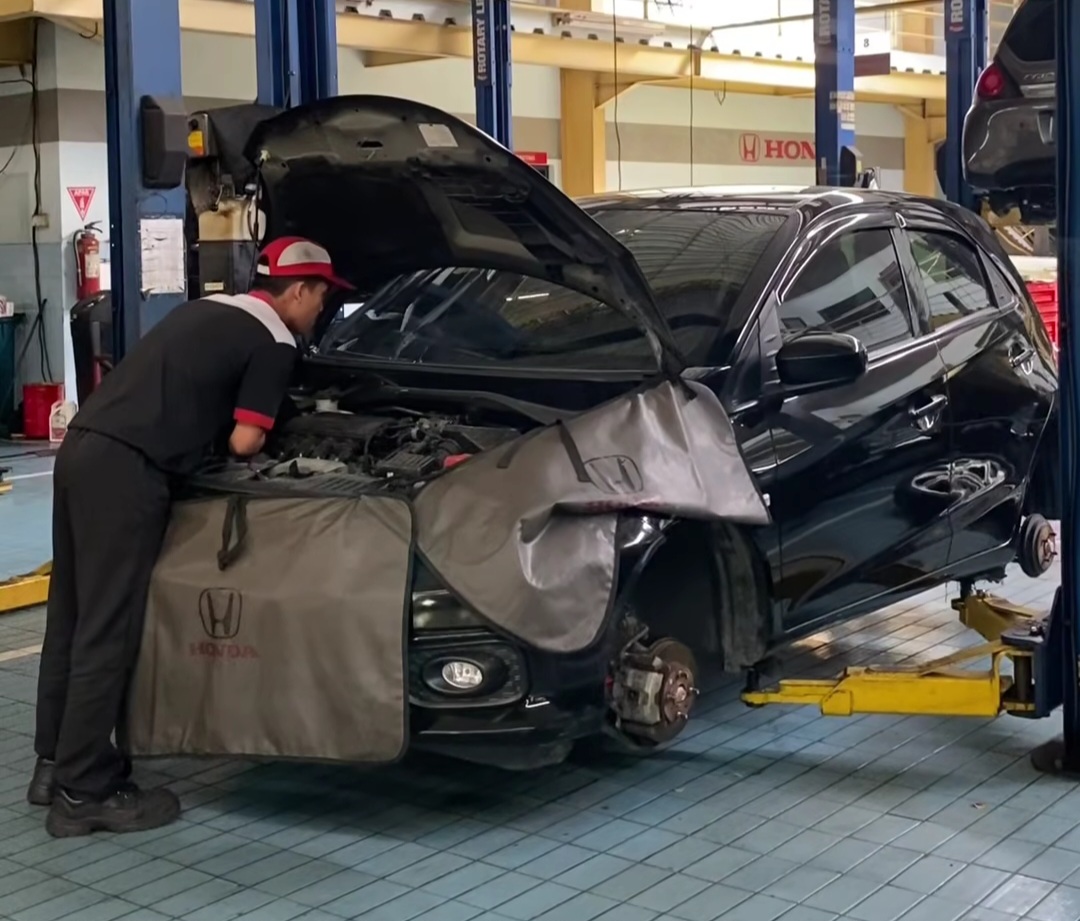 Servis Berkala Mobil, Jangan Cuma Ganti Oli!