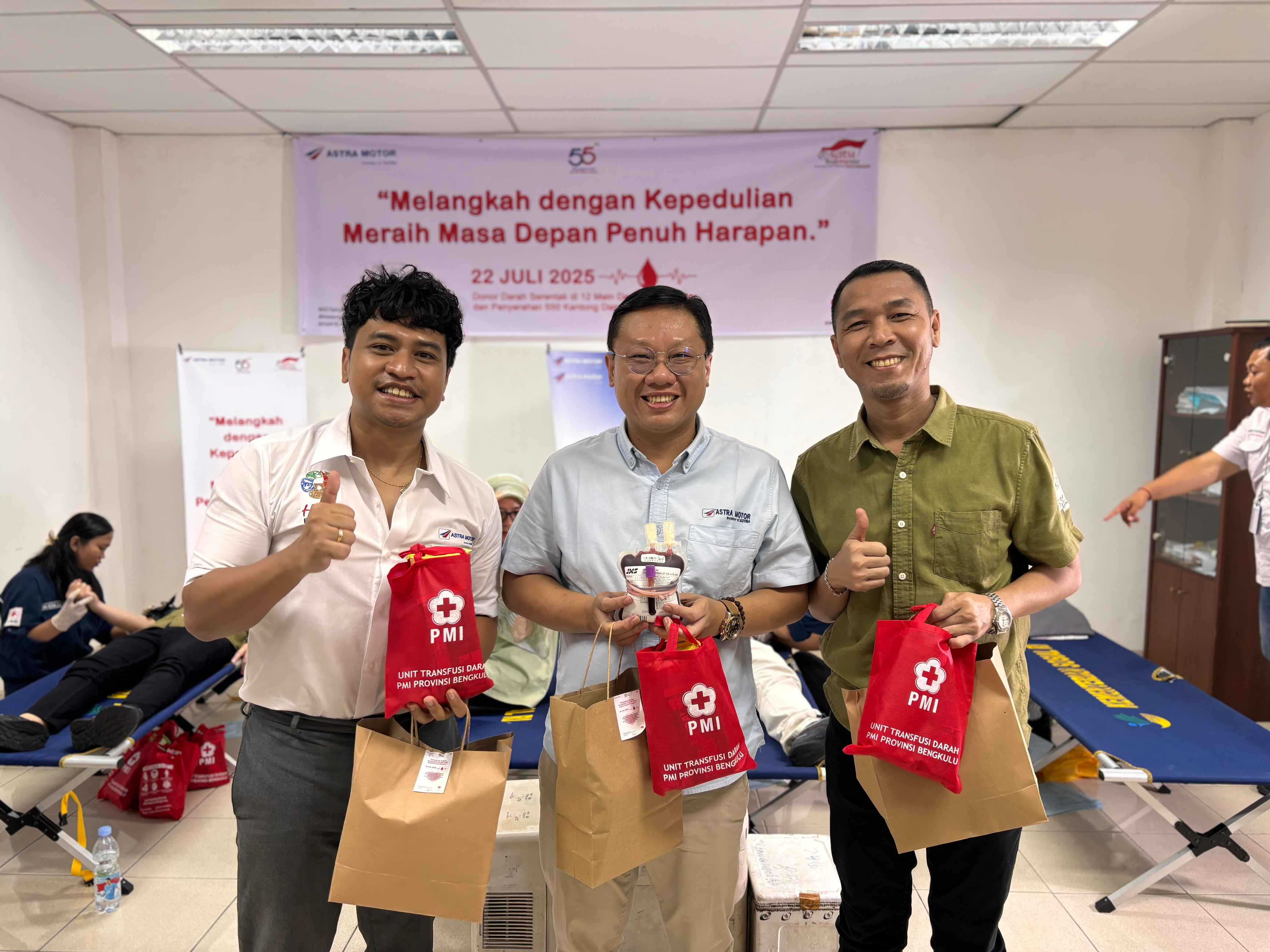 Astra Motor Bengkulu Kumpulkan 57 Kantong Darah, Wujudkan Kepedulian di HUT ke-55
