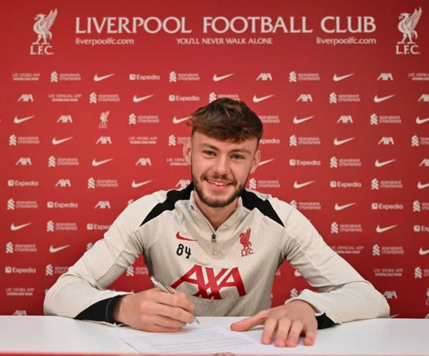 Conor Bradley Teken Kontrak Panjang, Siap Ukir Sejarah di Liverpool