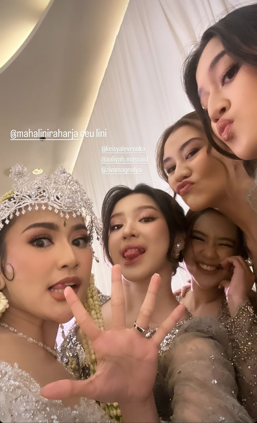 4 Wanita Cantik Jadi Bridesmaid Mahalini, Diantaranya Ada Tiara Andini