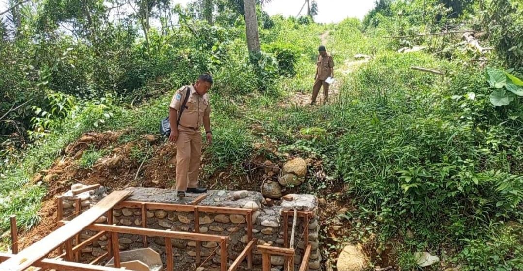 Proyek Jalan Desa Tanjung Alam Mangkrak: Negara Diduga Rugi Puluhan Juta Rupiah!