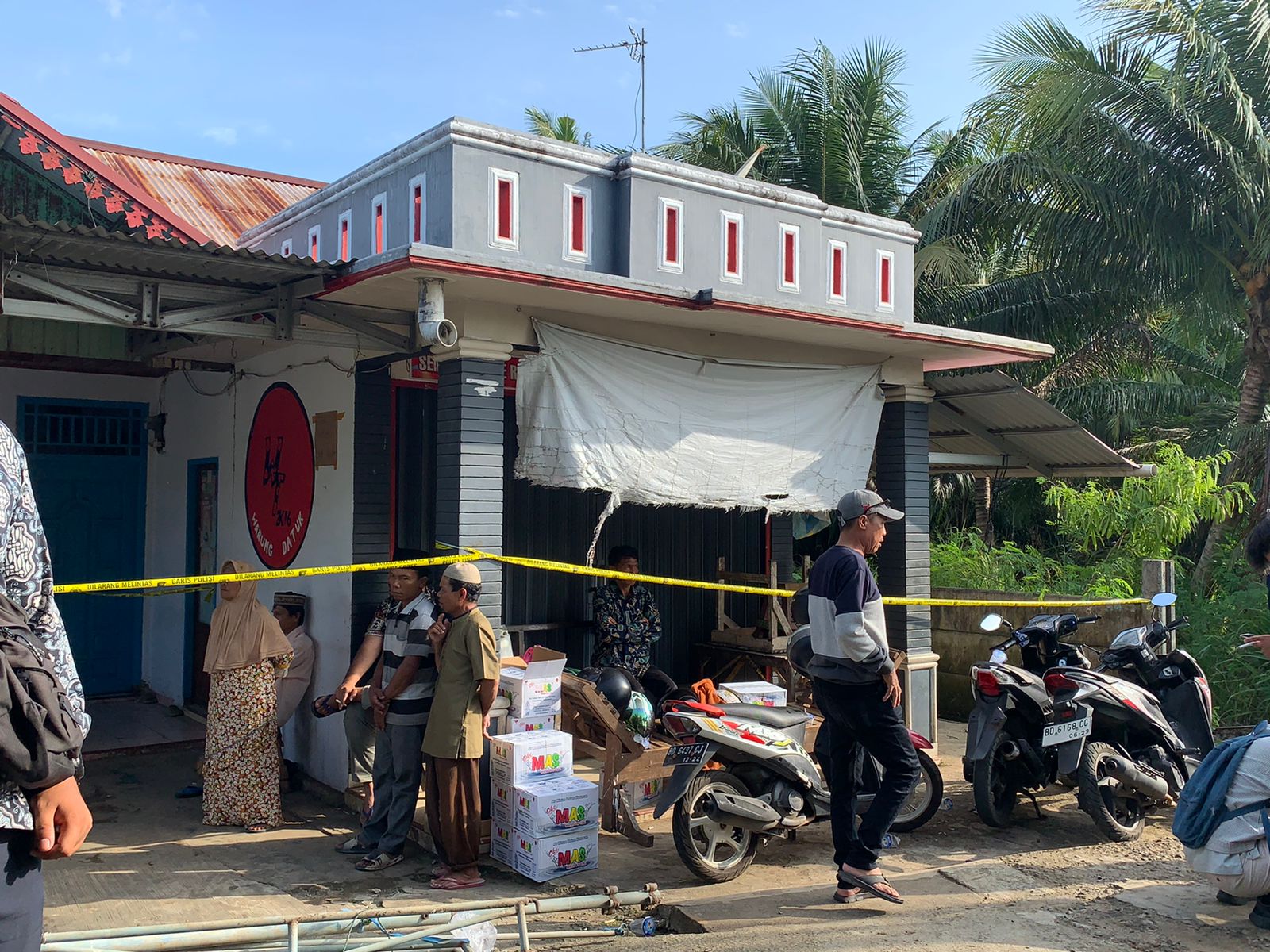 Misteri di Jalan Enggano: Pria 60 Tahun Ditemukan Tewas di Kamar Mandi, Luka di Dada Jadi Tanda Tanya