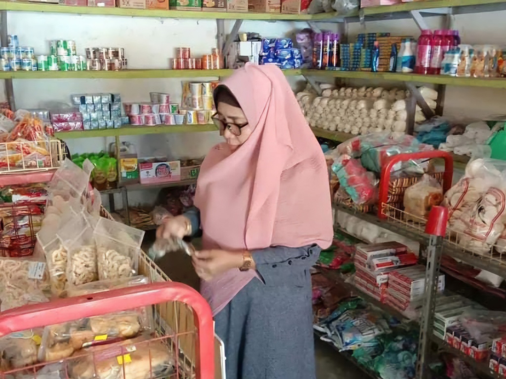 Pasca Temuan Makanan Kedaluwarsa di 8 Toko, Disperindagkop Mukomuko Pantau Pelaksanaan Rekomendasi BPOM