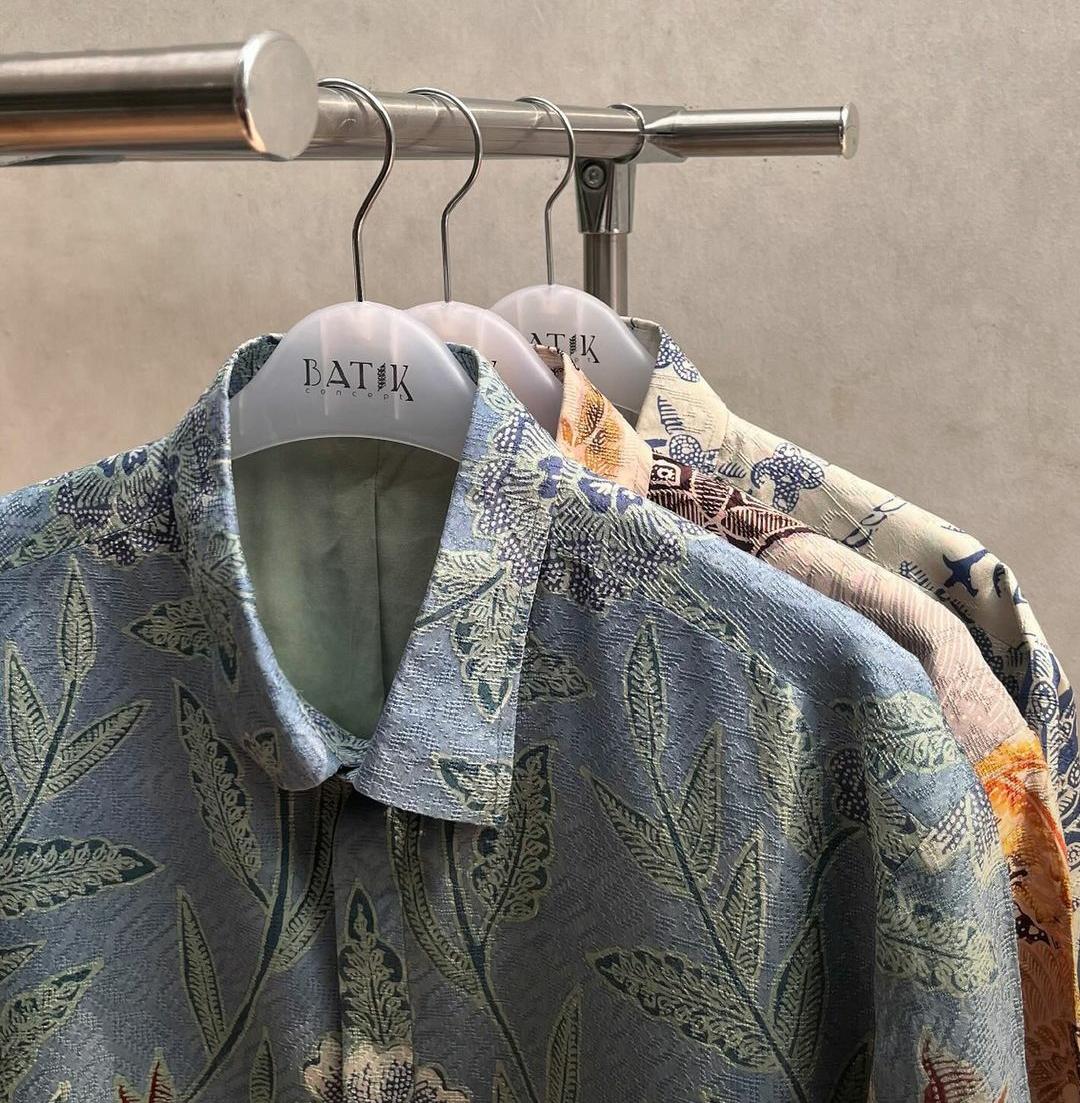 8 Tips Menjemur Baju Batik dengan Benar agar Tetap Awet dan Warnanya Cerah